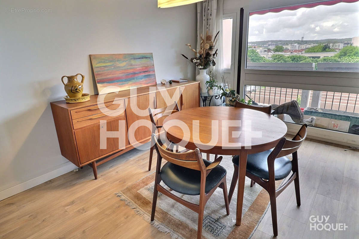 Appartement à NANTERRE