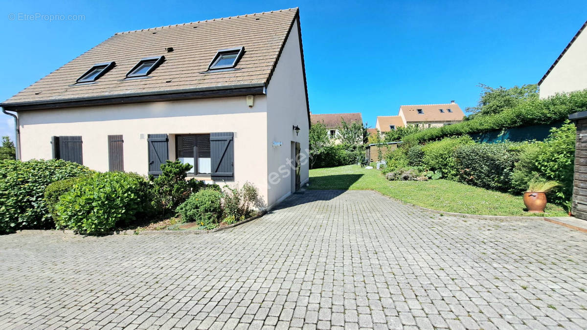 Maison à MAREIL-EN-FRANCE