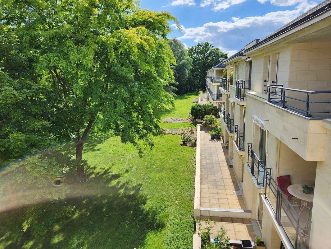 Appartement à SAINT-CYR-SUR-LOIRE