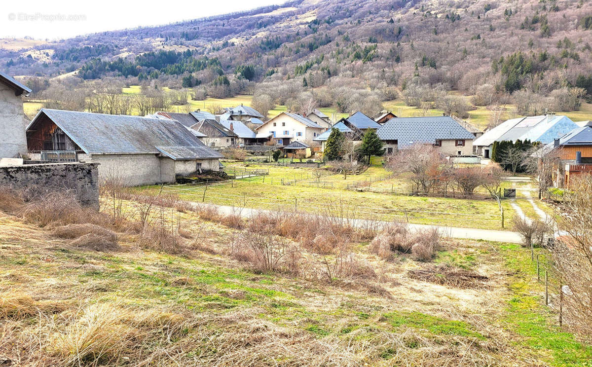 Terrain à SAINTE-REINE