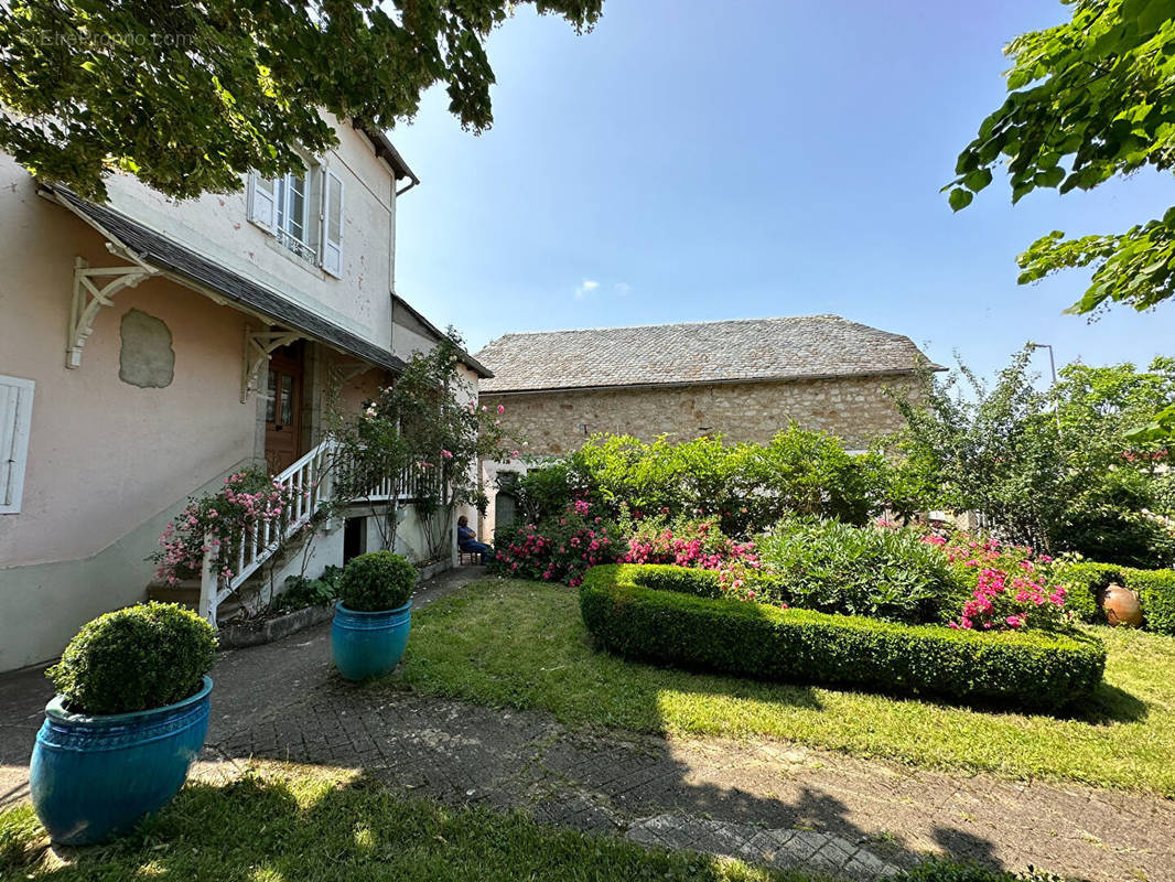 Maison à LAISSAC