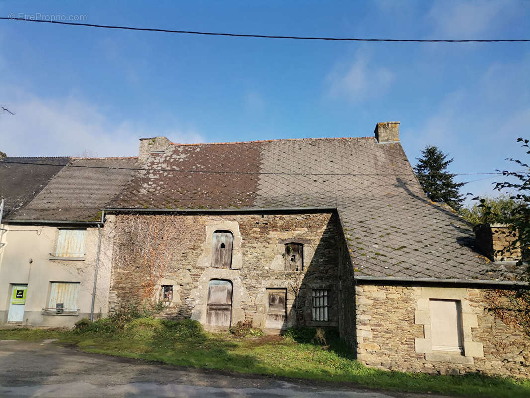 Maison à SAINT-SERVANT