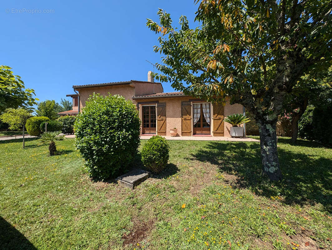 Maison à SAINT-LOUP-CAMMAS