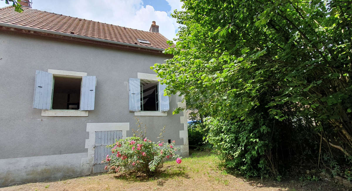 Maison à LA CELLE-SUR-NIEVRE