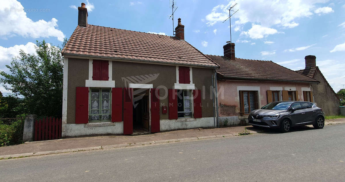 Maison à LA CELLE-SUR-NIEVRE