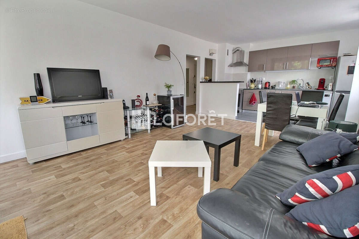 Appartement à FONTENAY-SOUS-BOIS