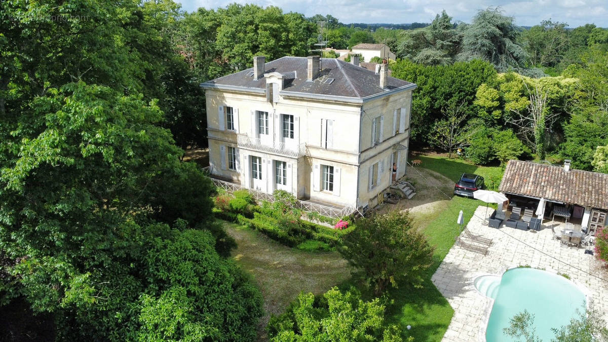 Maison à VAYRES