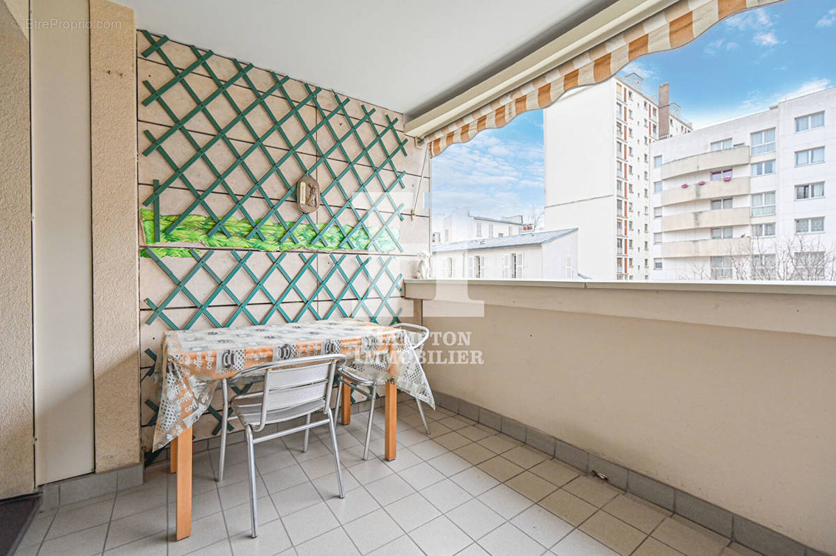 Appartement à PARIS-19E