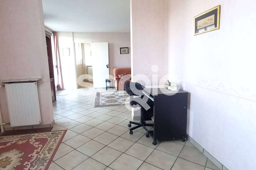 Appartement à QUINCY-SOUS-SENART