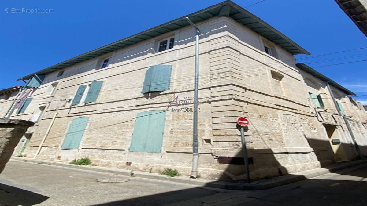 Appartement à BEAUCAIRE