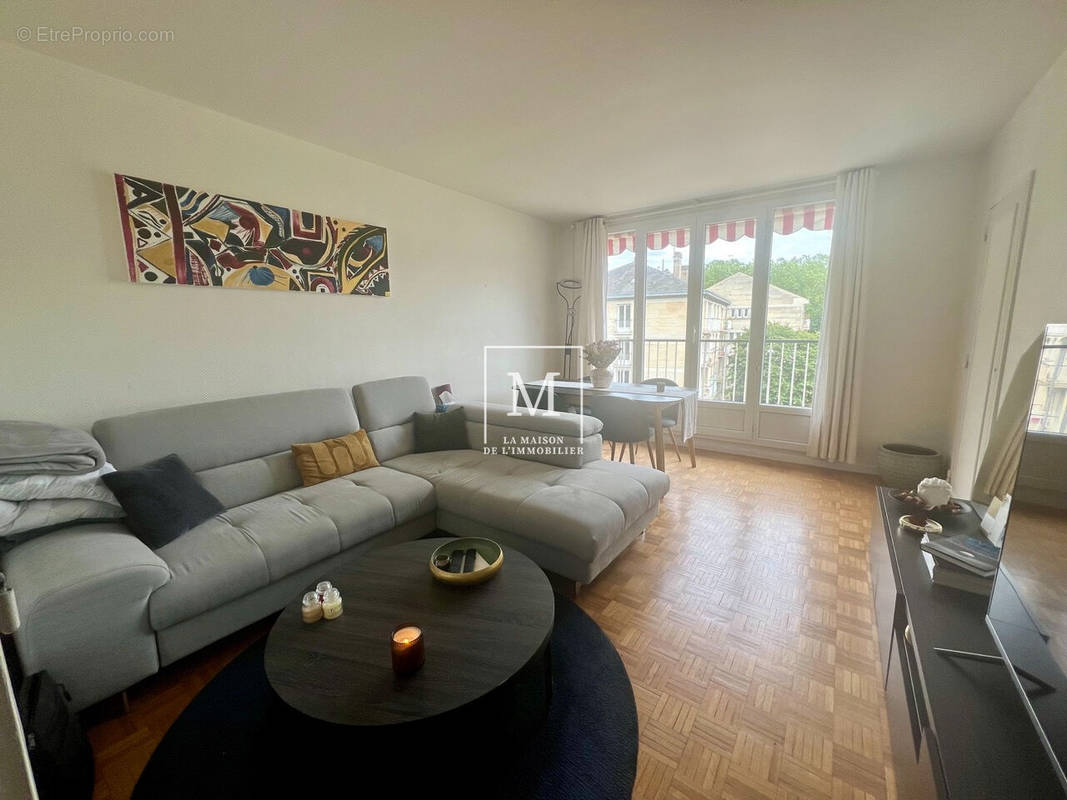 Appartement à MAISONS-LAFFITTE