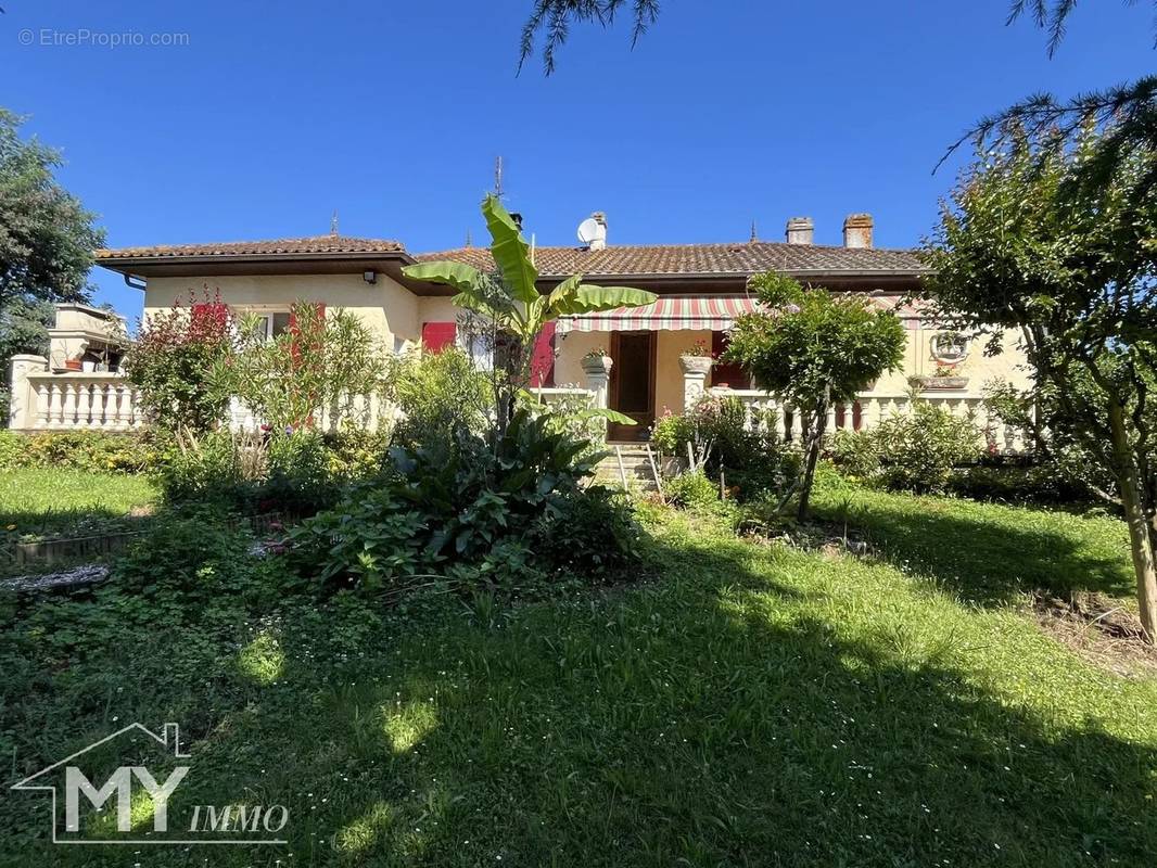 Maison à SAINT-AVIT-SAINT-NAZAIRE