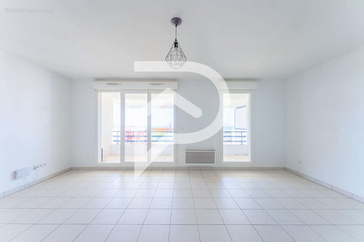 Appartement à MARSEILLE-16E