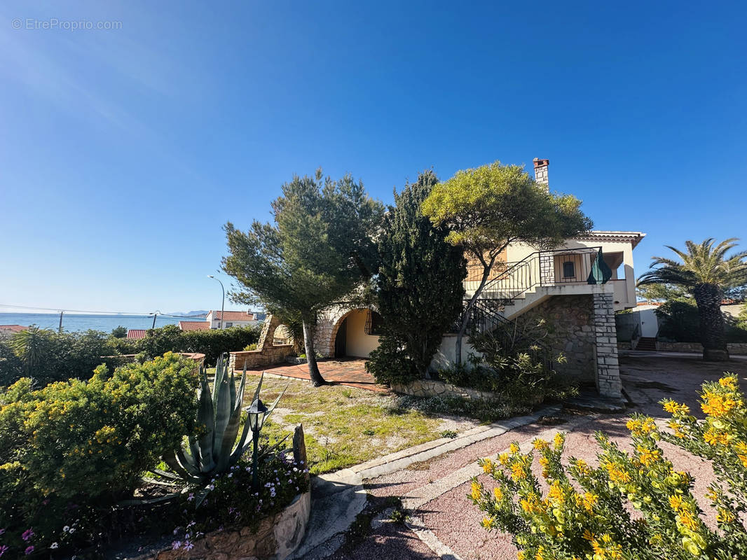 Maison à SIX-FOURS-LES-PLAGES