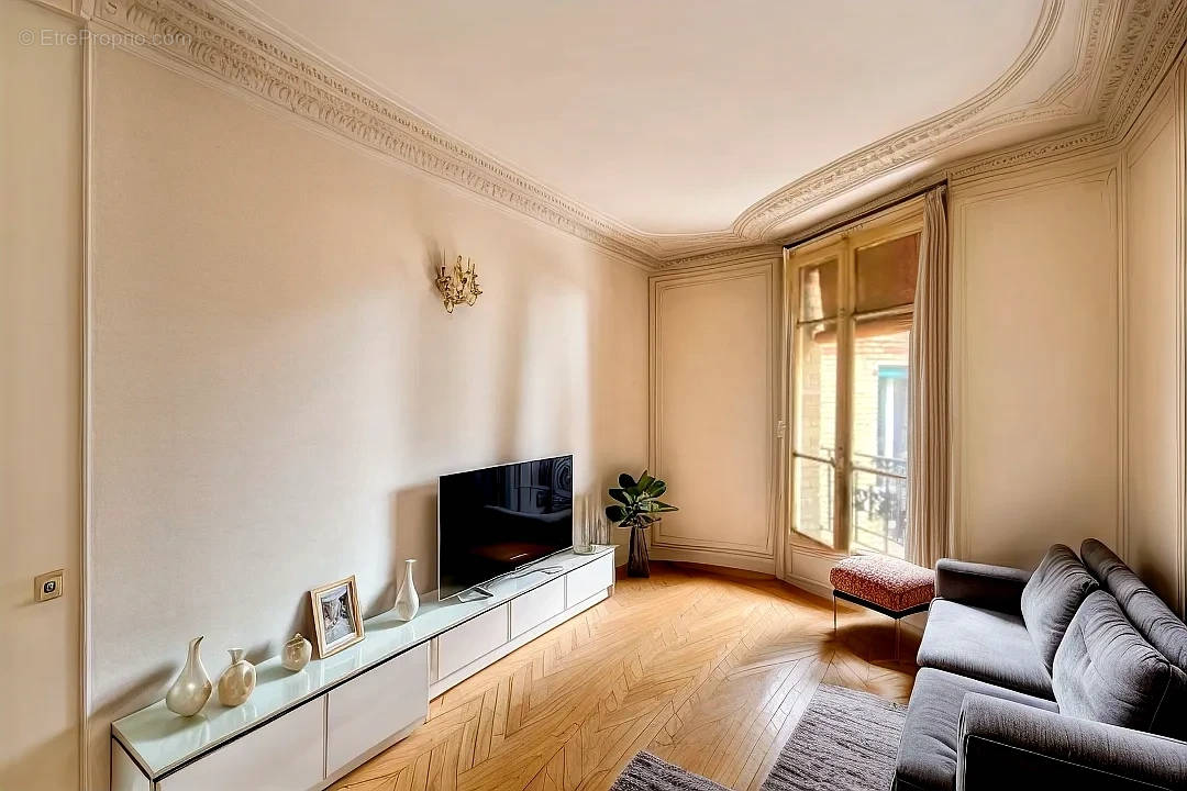 Appartement à PARIS-20E