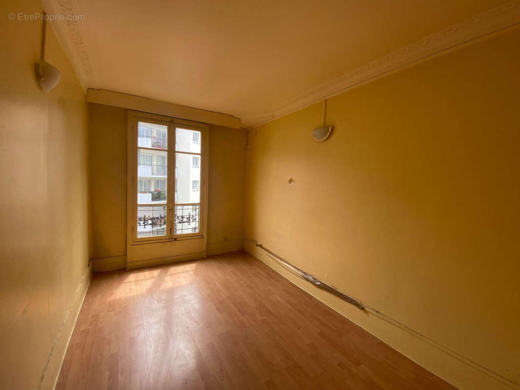 Appartement à PARIS-20E