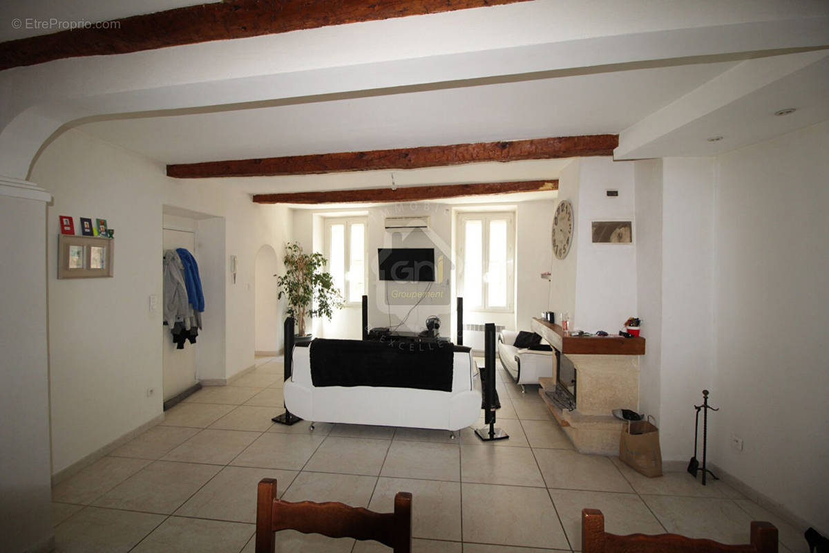 Appartement à GONFARON