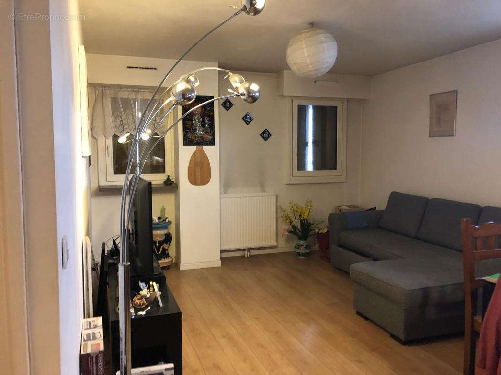 Appartement à AUBERVILLIERS