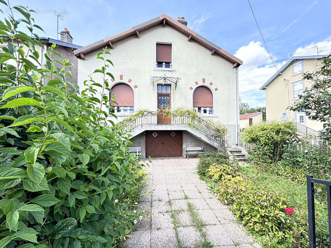 Maison à JOLIVET