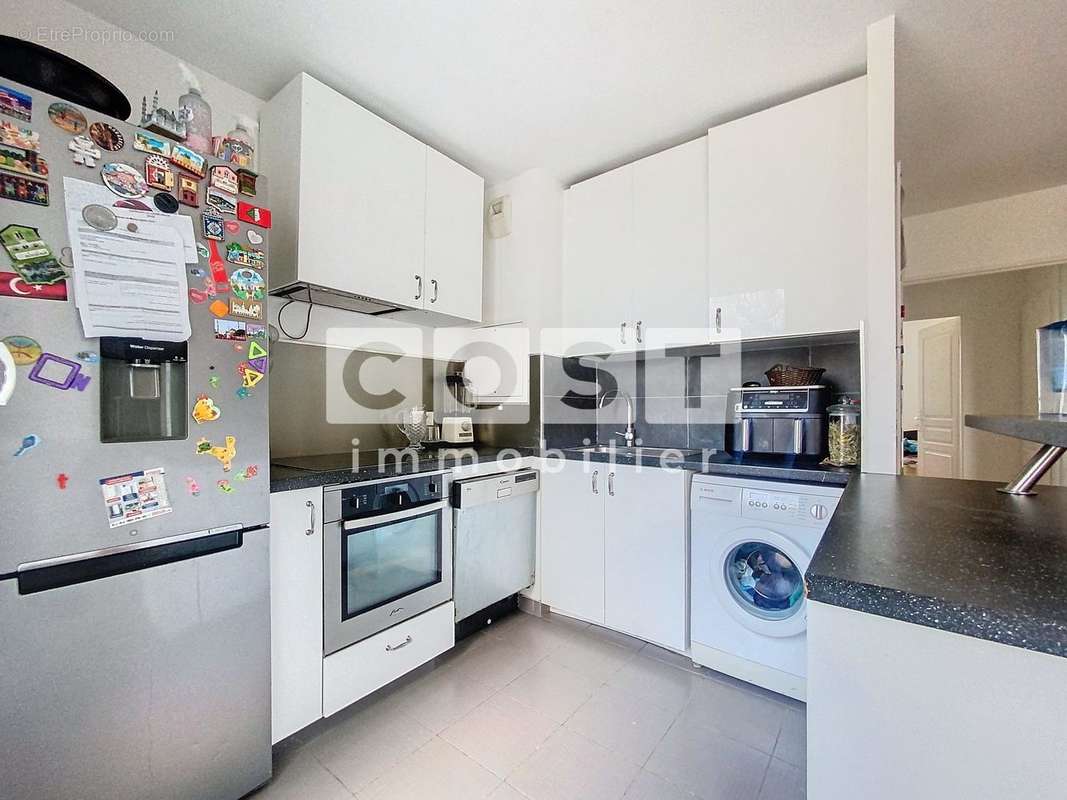 Appartement à GENNEVILLIERS