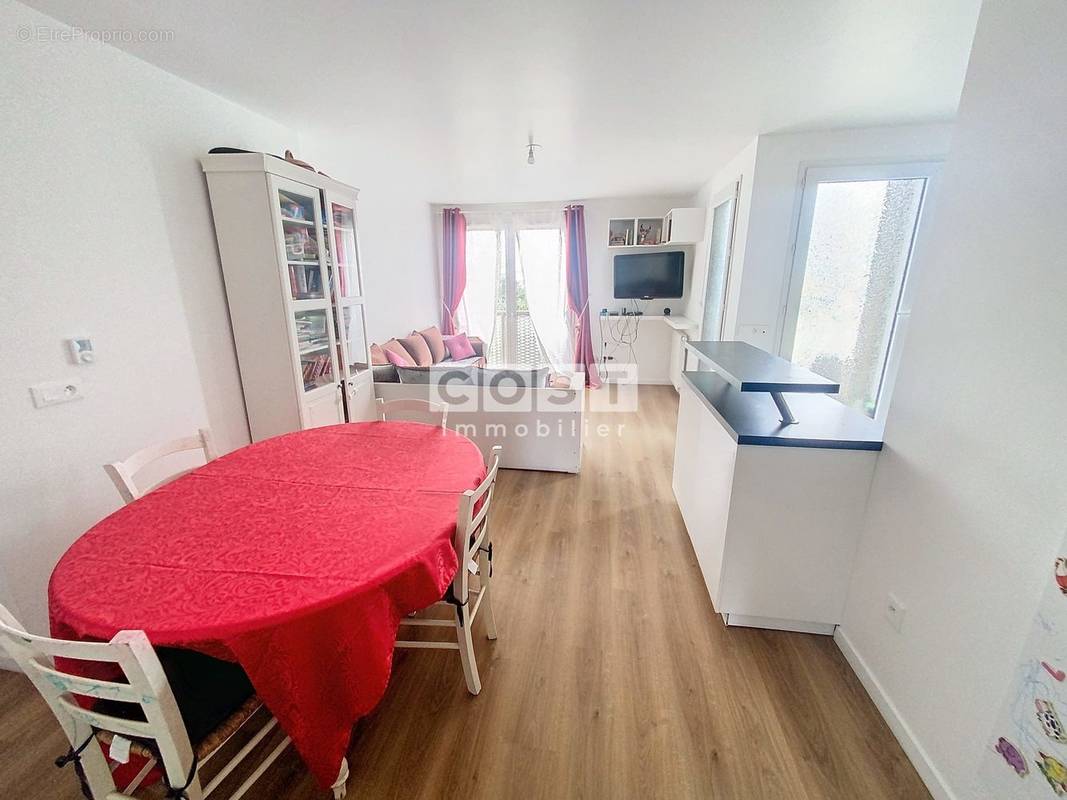 Appartement à GENNEVILLIERS