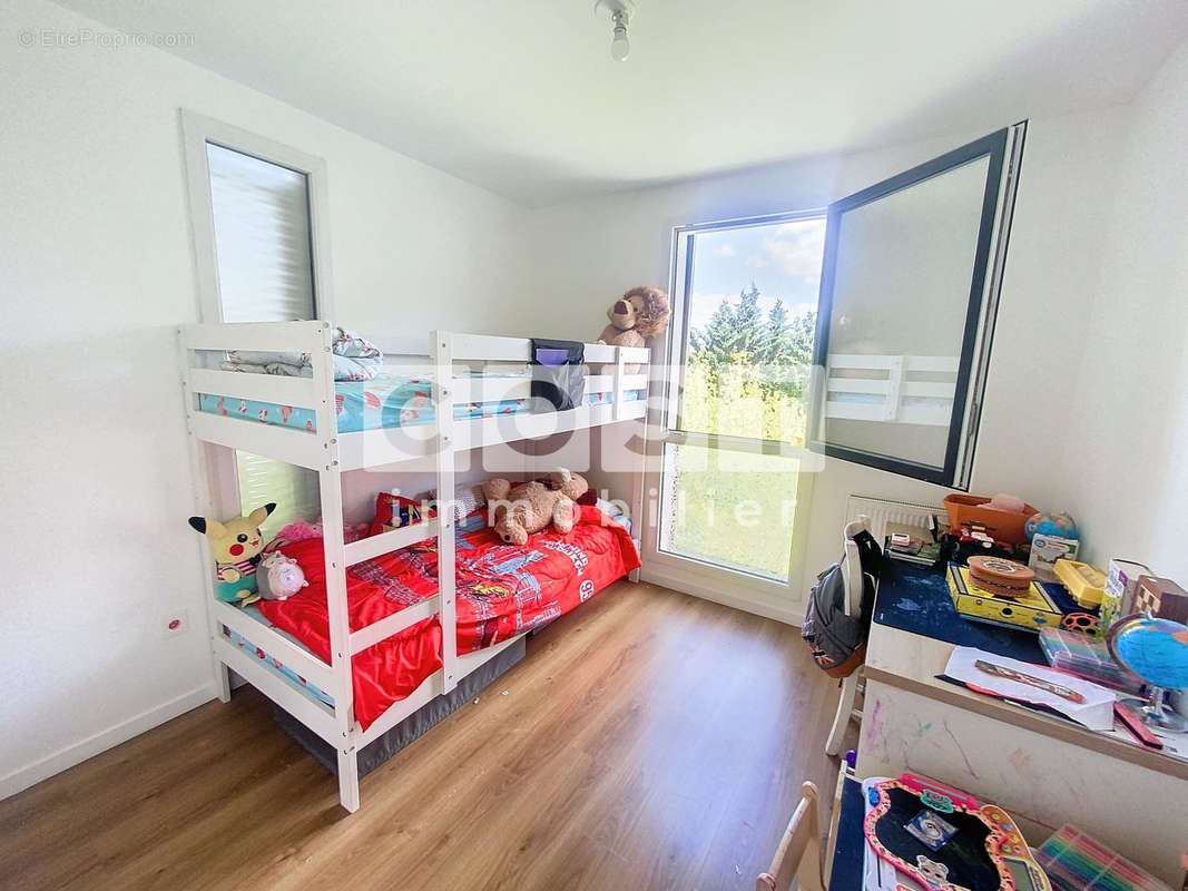 Appartement à GENNEVILLIERS