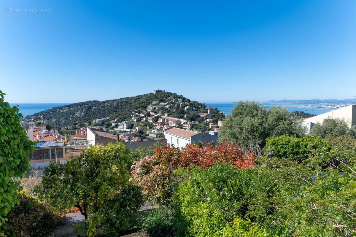 Appartement à VILLEFRANCHE-SUR-MER