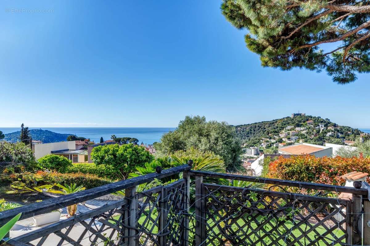 Appartement à VILLEFRANCHE-SUR-MER