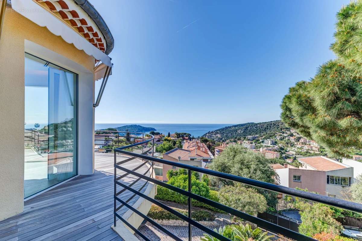 Appartement à VILLEFRANCHE-SUR-MER