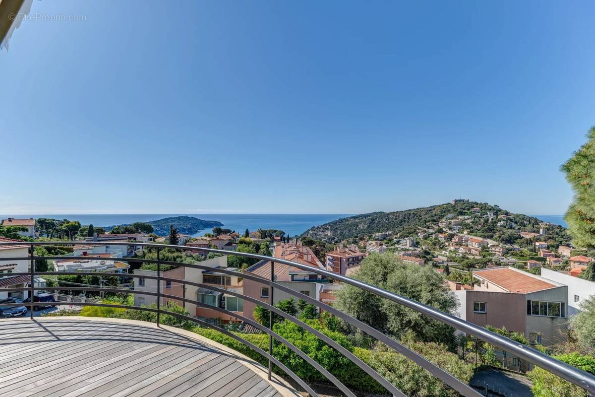 Appartement à VILLEFRANCHE-SUR-MER