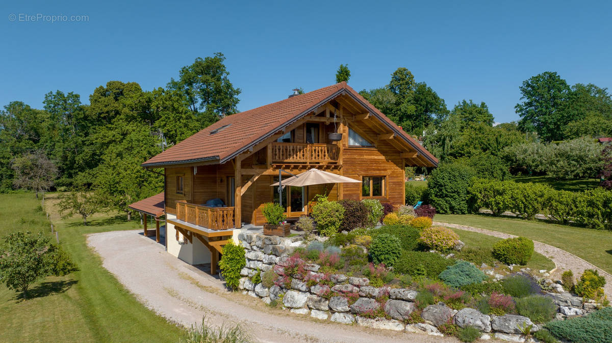 Maison à CHAMPANGES