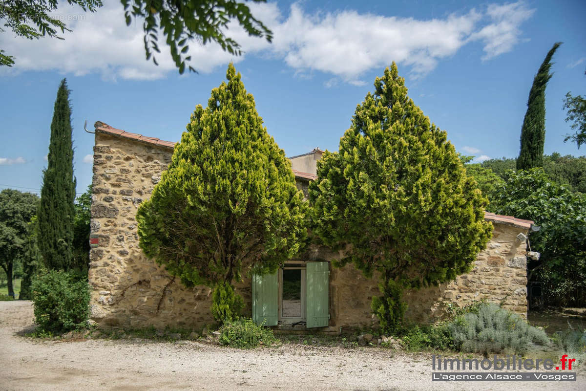 Maison à SABRAN