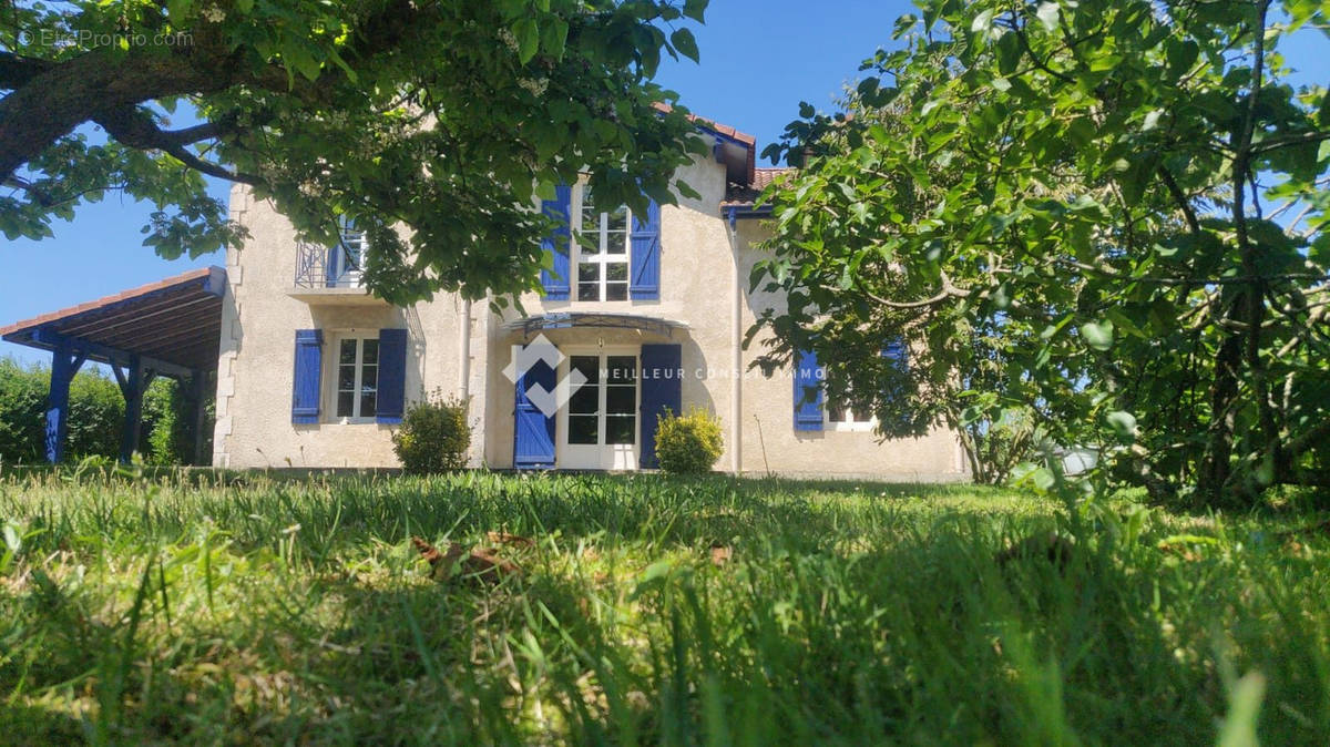 Maison à SAINT-GEOURS-DE-MAREMNE