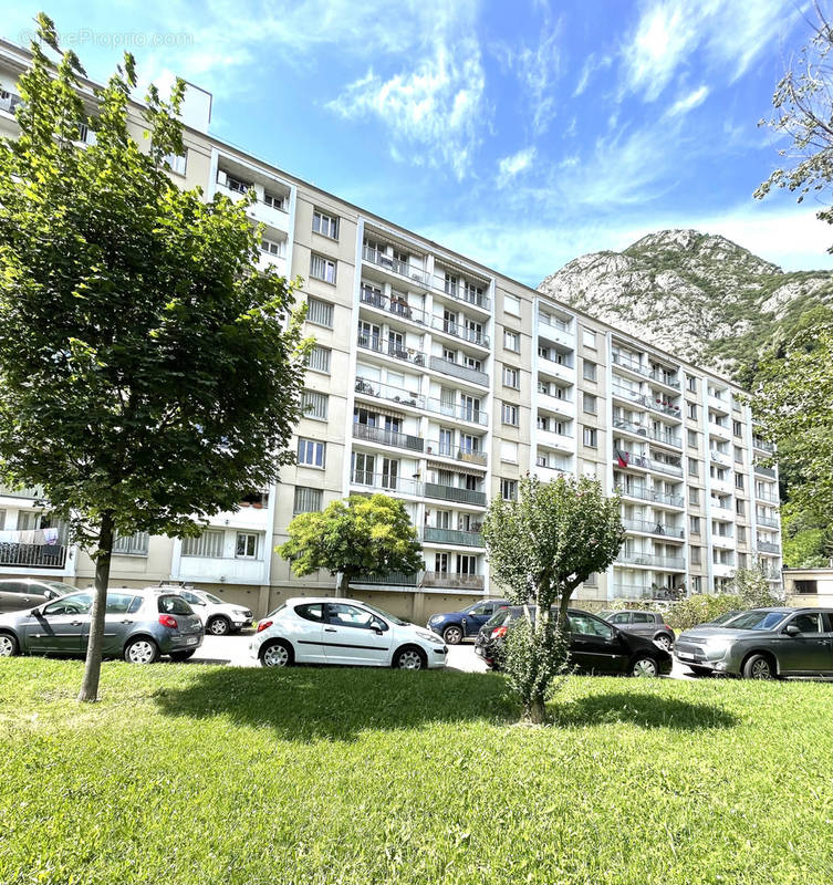 Appartement à SAINT-MARTIN-LE-VINOUX