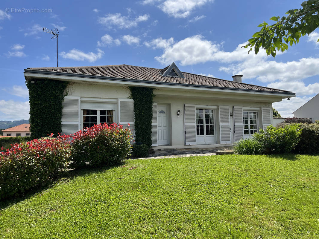 Maison à NERONDE-SUR-DORE