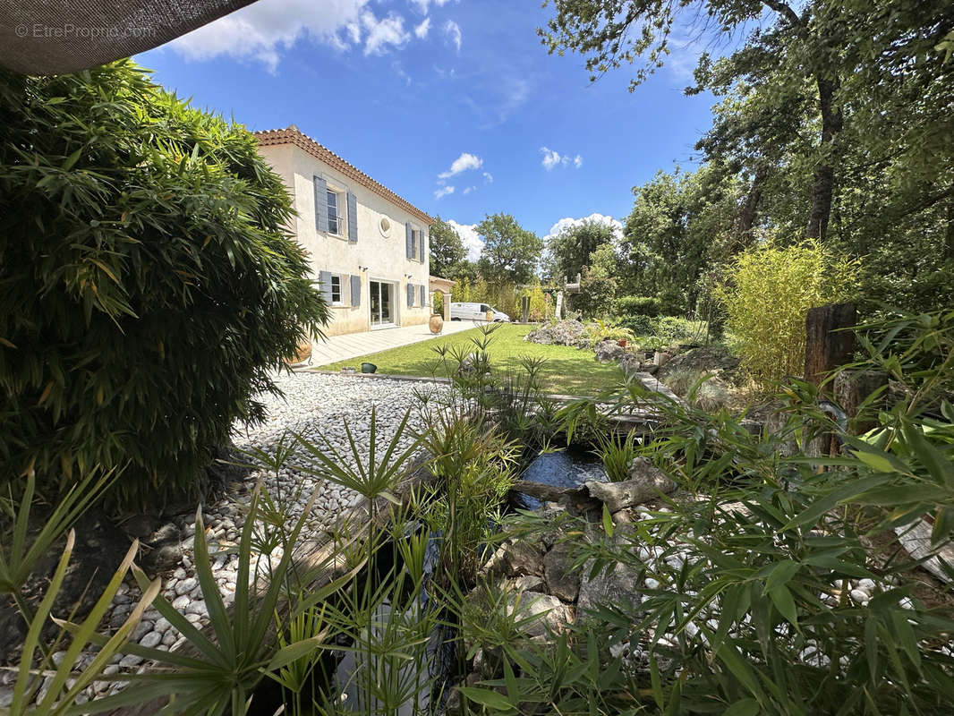 Maison à CAMPS-LA-SOURCE