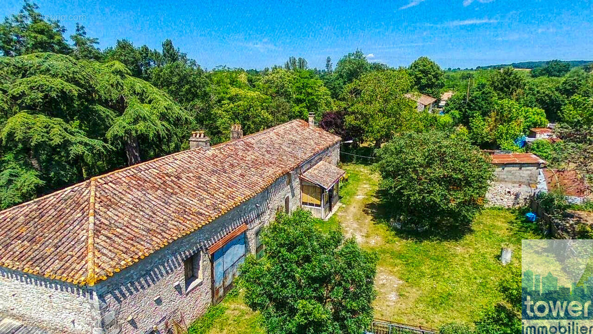 Maison à MONFLANQUIN