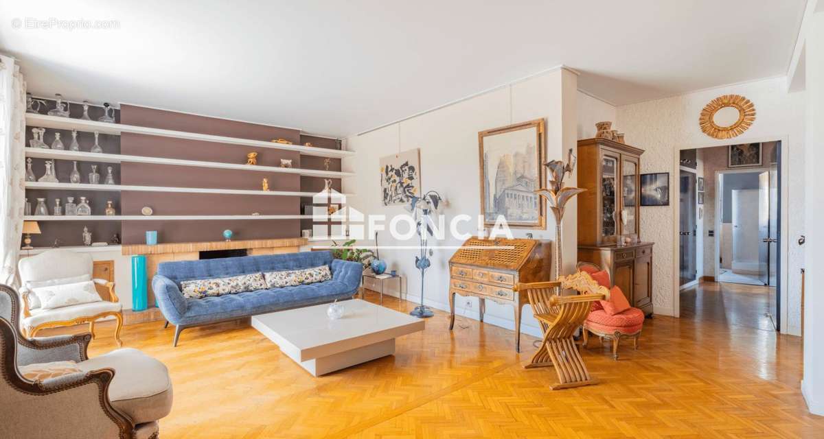 Appartement à MARSEILLE-8E