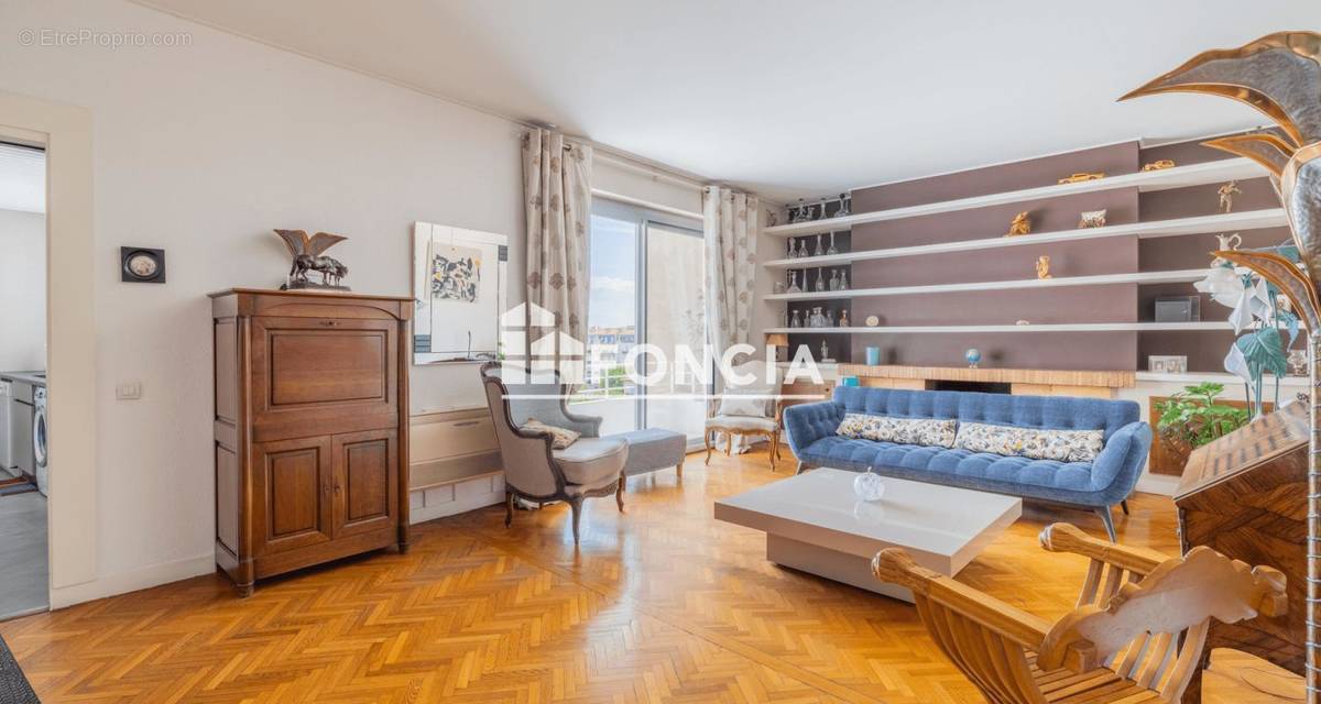 Appartement à MARSEILLE-8E