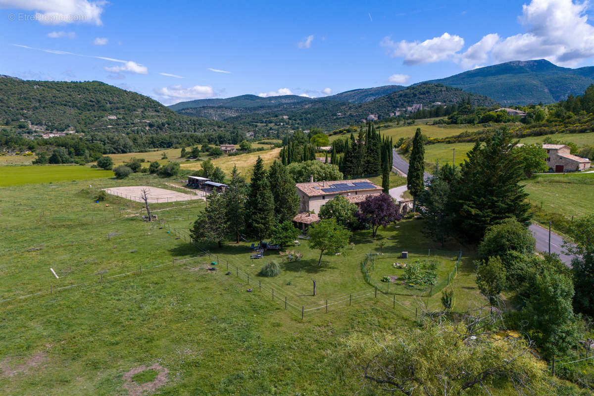 Maison à MONTBRUN-LES-BAINS