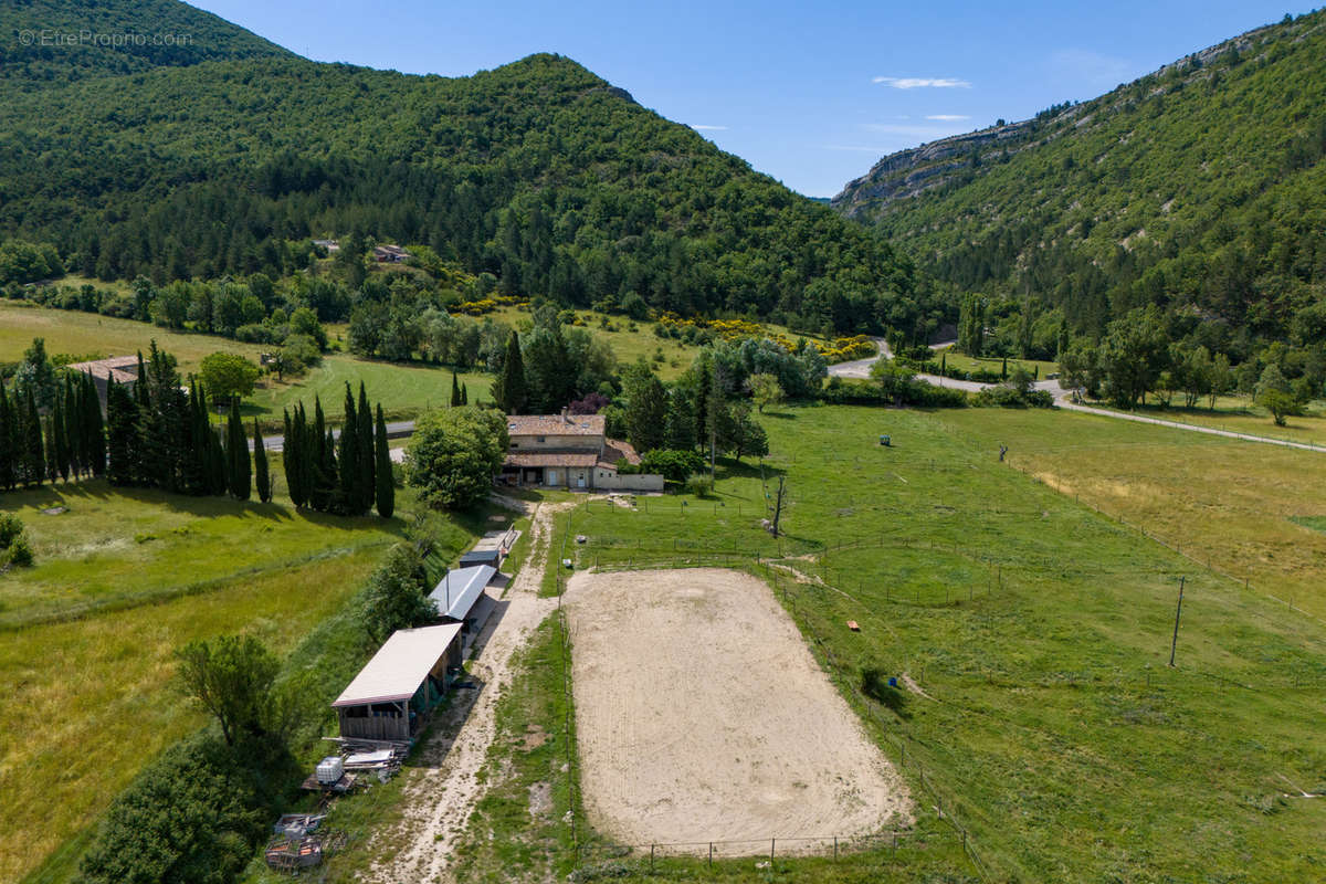 Maison à MONTBRUN-LES-BAINS