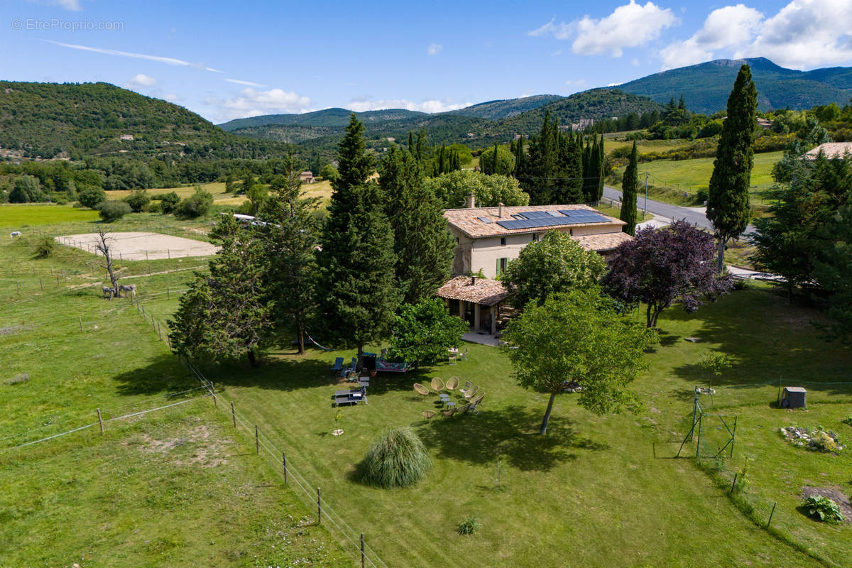 Maison à MONTBRUN-LES-BAINS