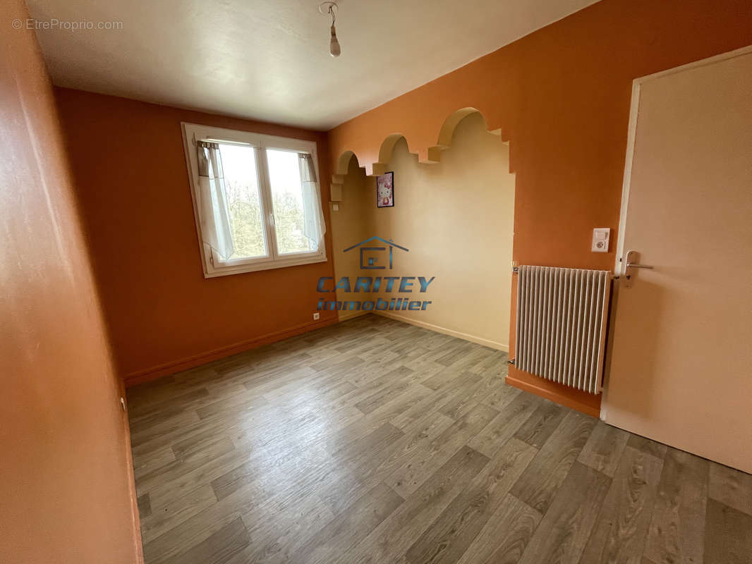 Appartement à LUXEUIL-LES-BAINS