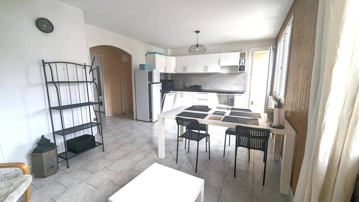 Appartement à SAINT-MARTIN-D&#039;HERES