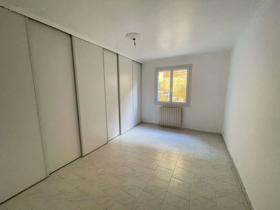 Appartement à MARSEILLE-14E