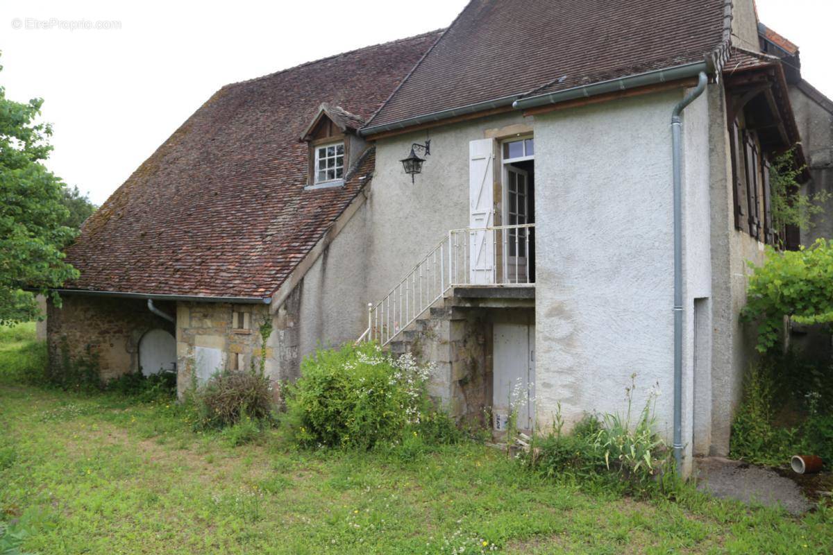 Maison à COUCHES