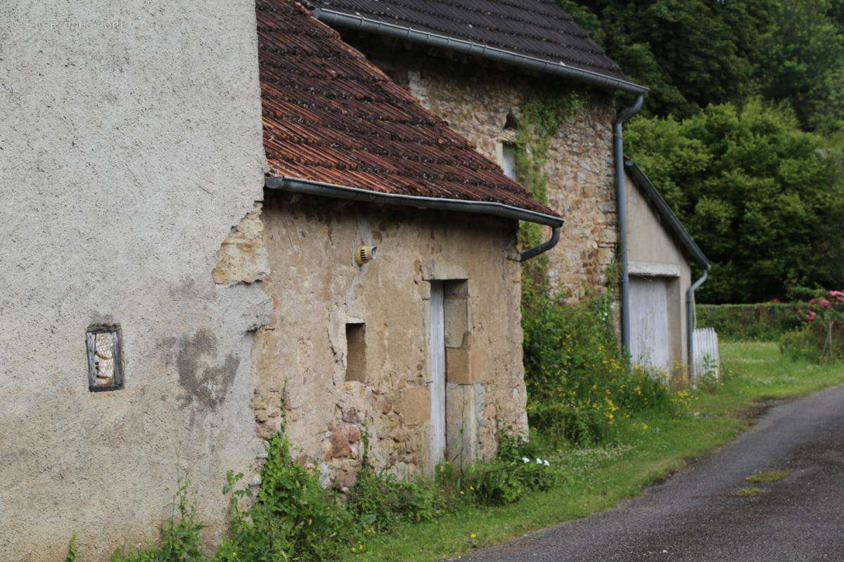 Maison à COUCHES