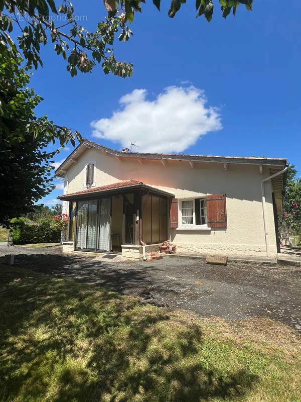 Maison à CAHUZAC