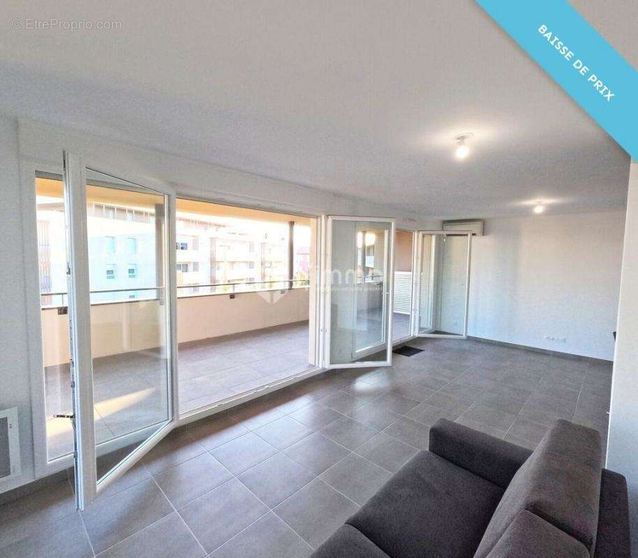 Appartement à FREJUS