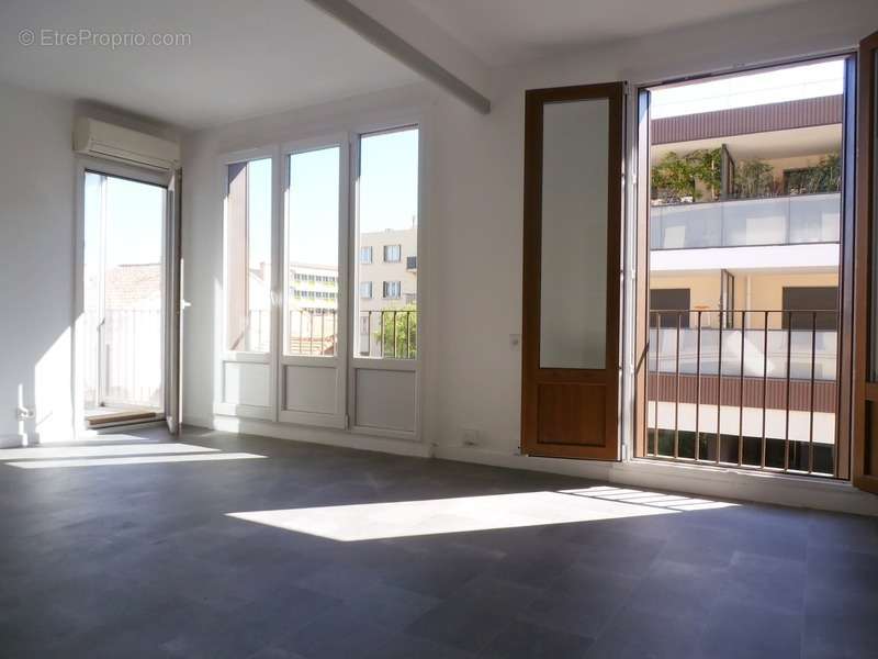 Appartement à MARSEILLE-10E